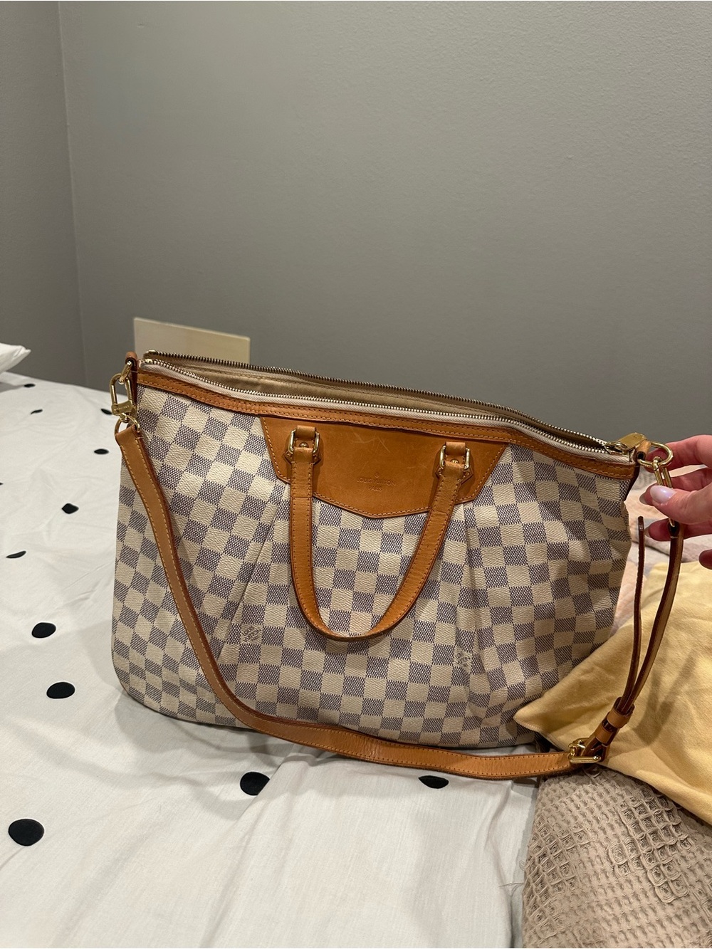 Authentic Louis Vuitton Damier Azur Canvas Tote in Cream and Tan